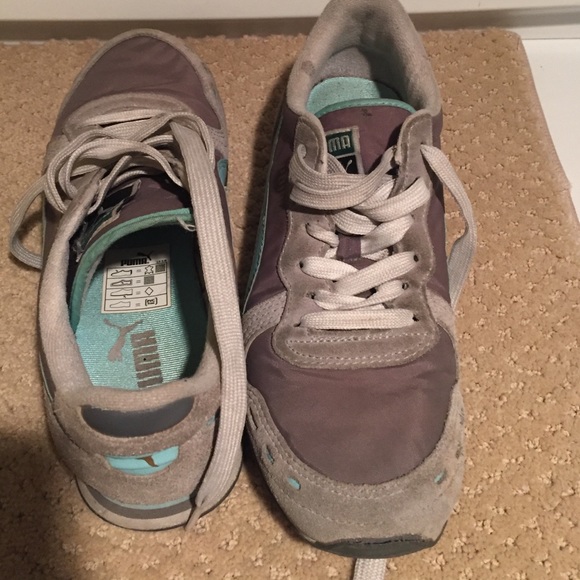 Women's pumas - Picture 3 of 4