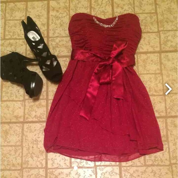 Party Dress - Picture 1 of 2