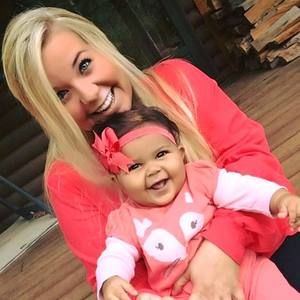 Meet your Posher, Avery