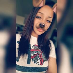 Meet your Posher, Evelyn