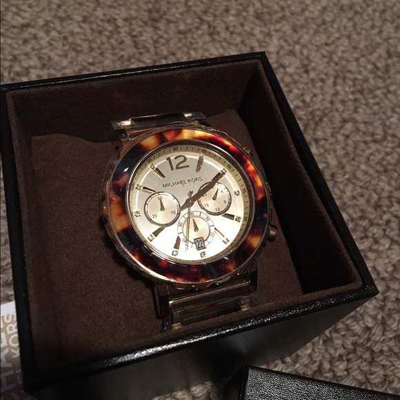 Michael kors watch - Picture 1 of 4