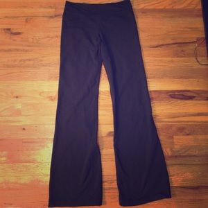 Lululemon yoga pants