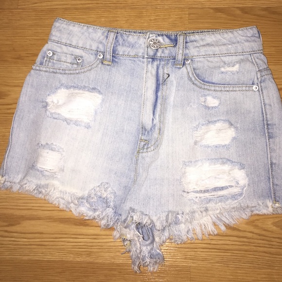 urban outfitters high waisted jean shorts