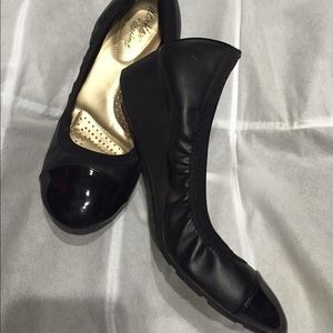 Dex flex comfort small wedge dress shoes