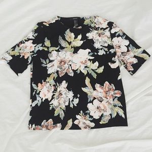 Brand New Floral F21 Top
