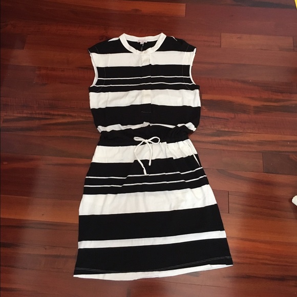Gap Black and Ivory soft knit dress