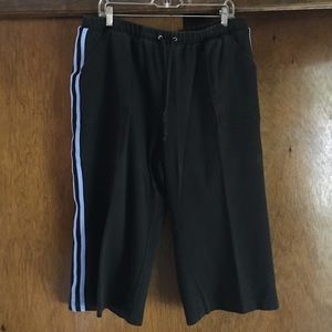 Venezia petal pusher length athletic pant.