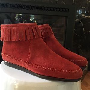 AEROSOLES Fringe Suede bootie