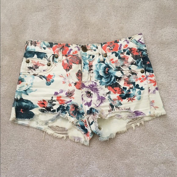 Free People short