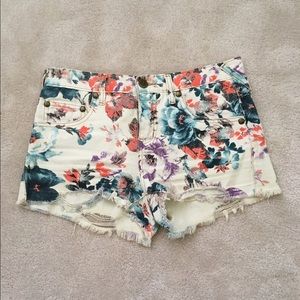 Free People short