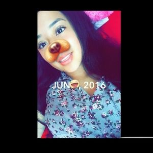 Meet your Posher, Mariela