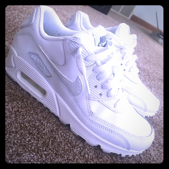 Nike Air Max *LIKE NEW*