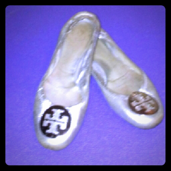 Shoe - Picture 1 of 1