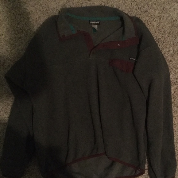 Gray Patagonia Synchilla Pullover