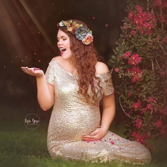 Gold Maternity Gown - Picture 6 of 7