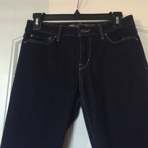 Slimming Levi Jeans!
