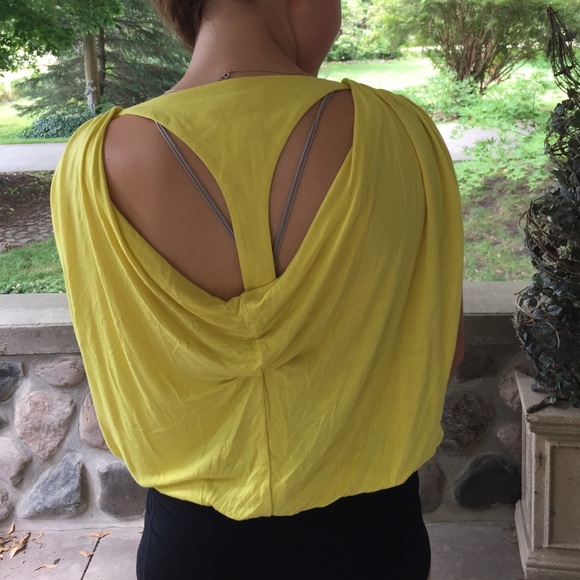 BCBG top