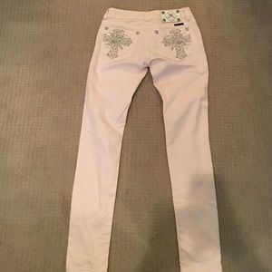 Pink Miss Me skinny jeans