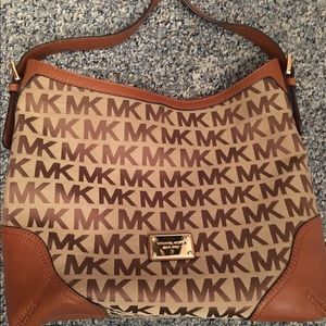 Authentic Michael Kors shoulder bag