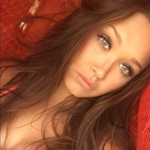 Meet your Posher, Brianna