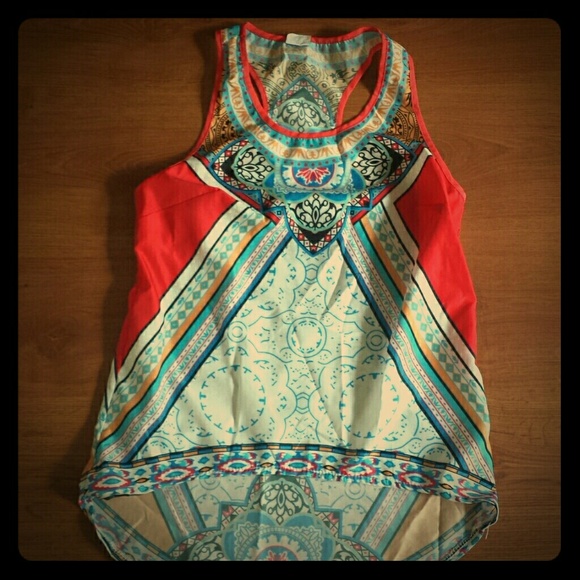 Super cute print tribal tank
