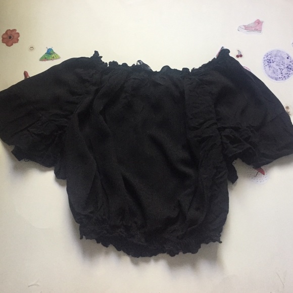 brandy melville off the shoulder crop top