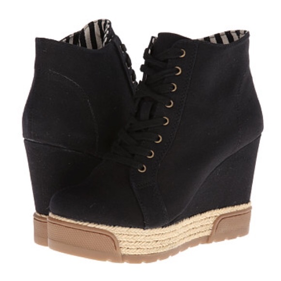 ALDO Shoes - ALDO Nydadorien Wedge Lace up Espadrille Shoe