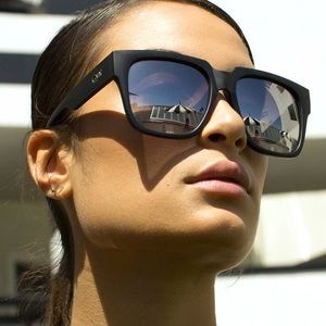 Quay On The Prowl Sunglasses