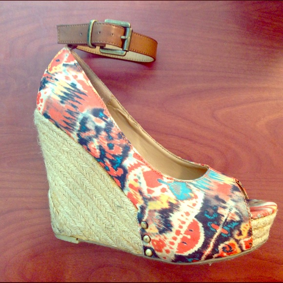 Chinese laundry peep toe wedges (half off!)