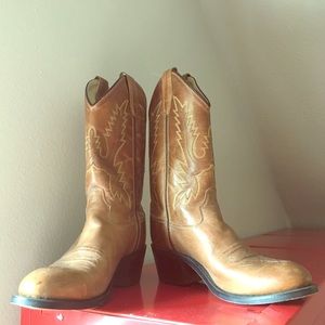 Women's cowboy boots
