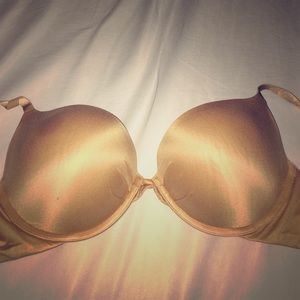 Victoria Secrets FABULOUS bra 36DD