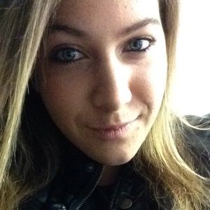 Meet your Posher, Leticia