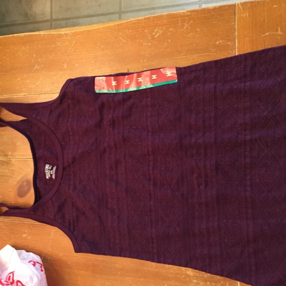 Purple tank with design - Picture 1 of 1