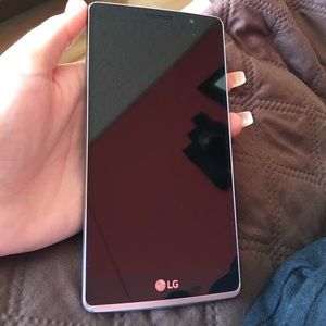 16.4 GB  LG G Stylo