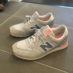 New Balance 696 Size 8.5