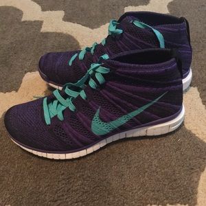 Nike Fly Knit Chukkas