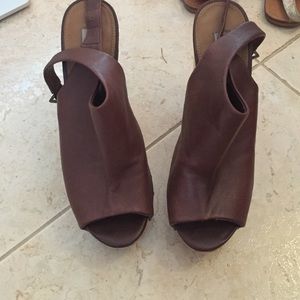 Steve Madden Anguilla Brown Wedges