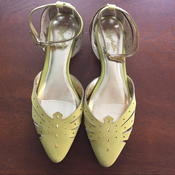 Beautiful Yellow/Green Sandals