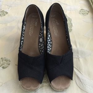 TOMS Black Canvas Wedge Heel