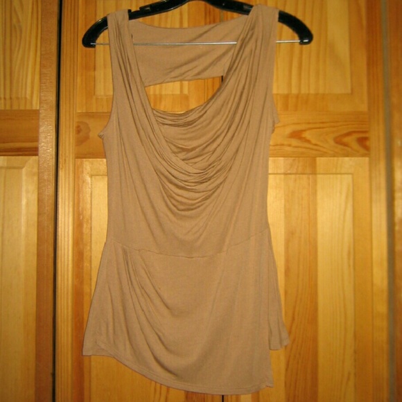 ⏳GONE JUNE 30⏳ BCBGMaxAzria Jaylin Top - Picture 2 of 4