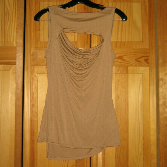 ⏳GONE JUNE 30⏳ BCBGMaxAzria Jaylin Top - Picture 3 of 4