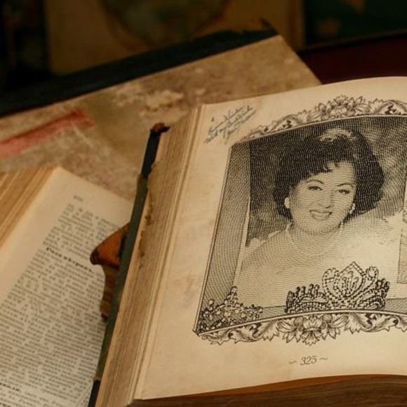 Meet your Posher, Sandra - Picture 1 of 1