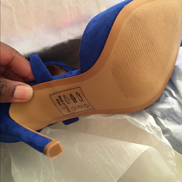 🎄Christmas sale🎄 Cobalt Blue Strappy Heel - Picture 4 of 4