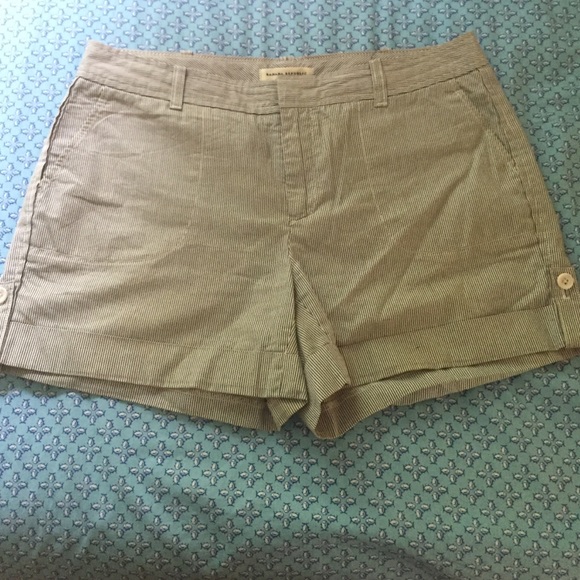 Banana republic Martin Fit seersucker shorts