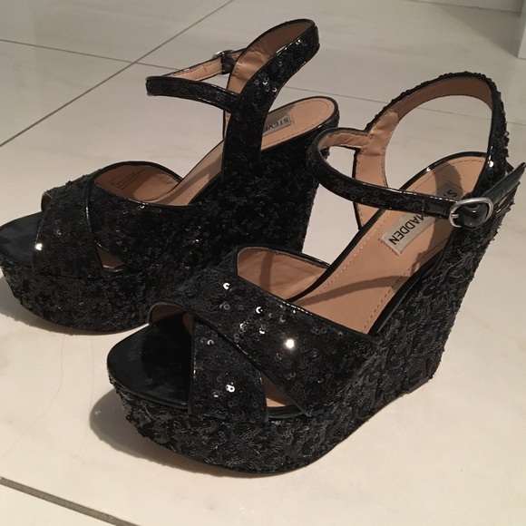 Sequin wedges
