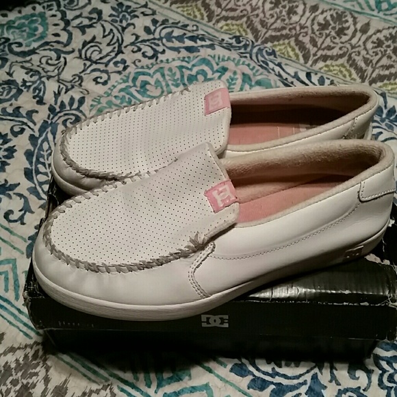 Womens white/pink dc villains size 8