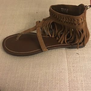 Minnetonka Moccasin Malaya Sandal - Brown