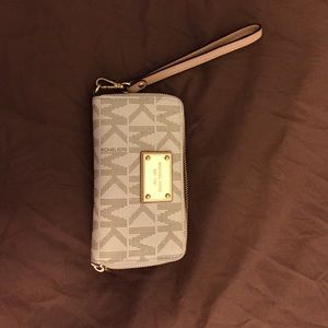 Michael Kors Wristlet