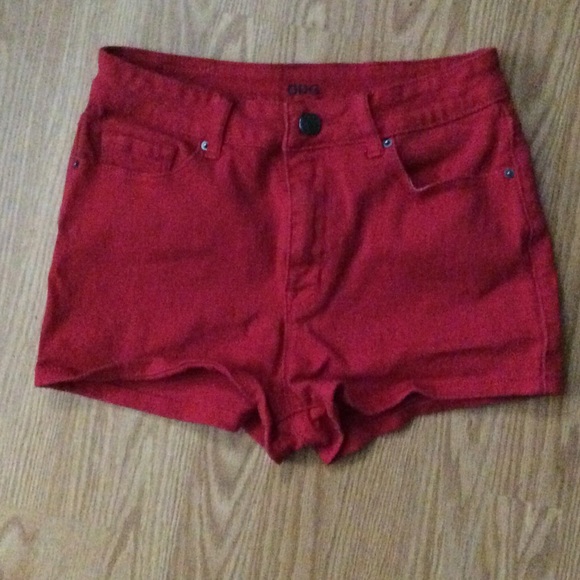 High-waisted red denim shorts