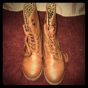 Dark tan fashion boots